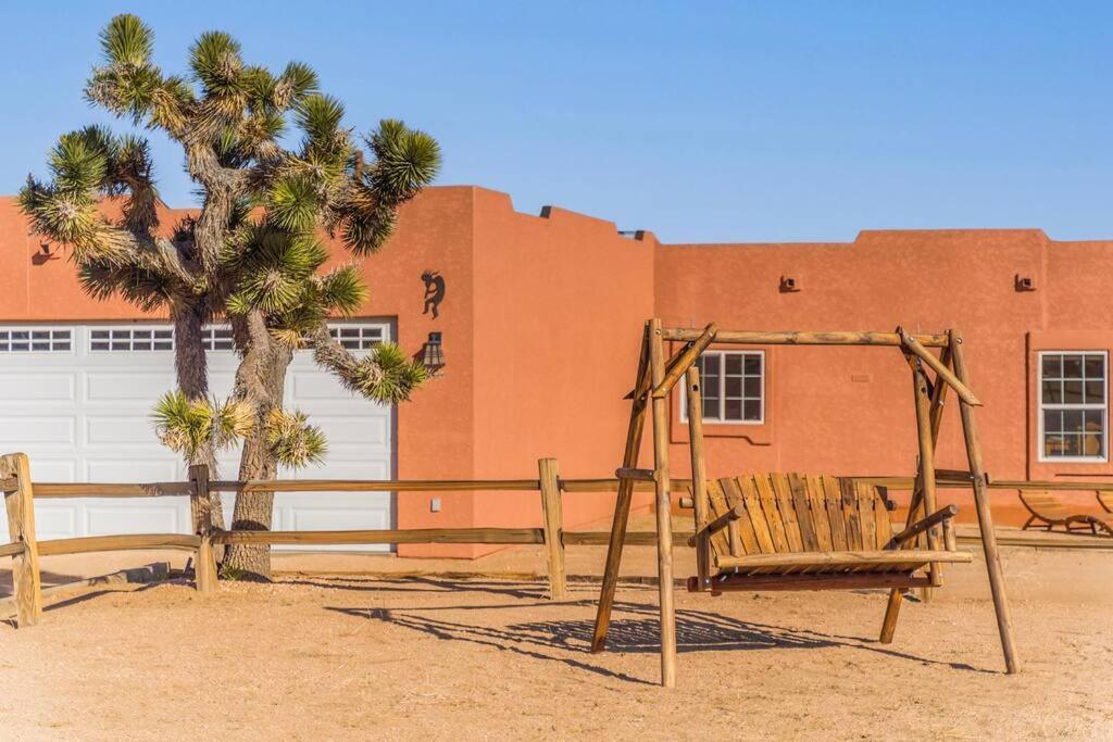 Near Pappy & Harriet'S + Rimrock Ranch W/ Hot Tub Villa Pioneertown Exterior photo