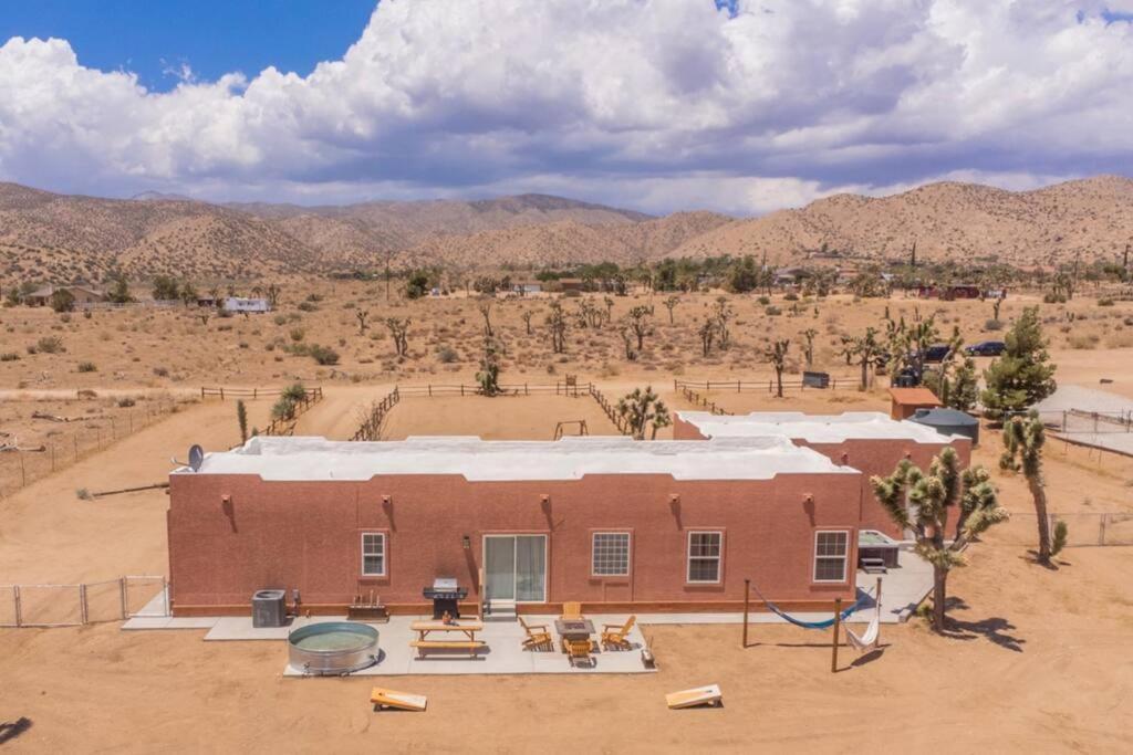 Near Pappy & Harriet'S + Rimrock Ranch W/ Hot Tub Villa Pioneertown Exterior photo