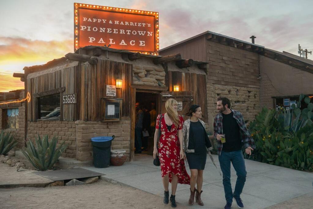 Near Pappy & Harriet'S + Rimrock Ranch W/ Hot Tub Villa Pioneertown Exterior photo