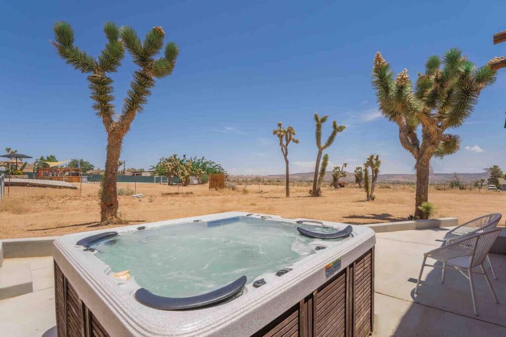 Near Pappy & Harriet'S + Rimrock Ranch W/ Hot Tub Villa Pioneertown Exterior photo